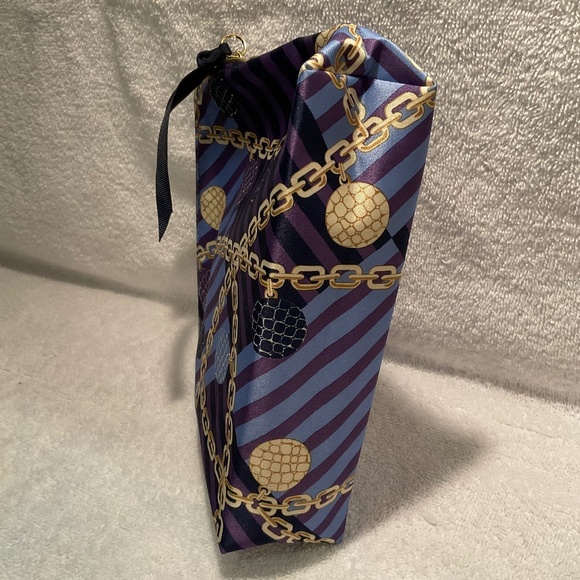 Estée Lauder NWOT Chain-Link Print Cosmetic Bag - Picture 9 of 15